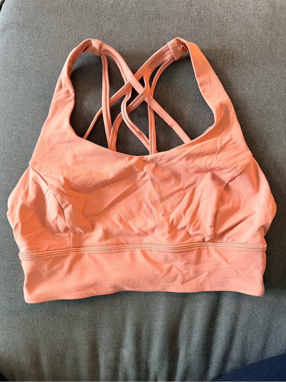 Women’s Lululemon Peach Strappy Sports Bra size 8